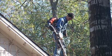 4-gutter-repair-cost seamless gutters